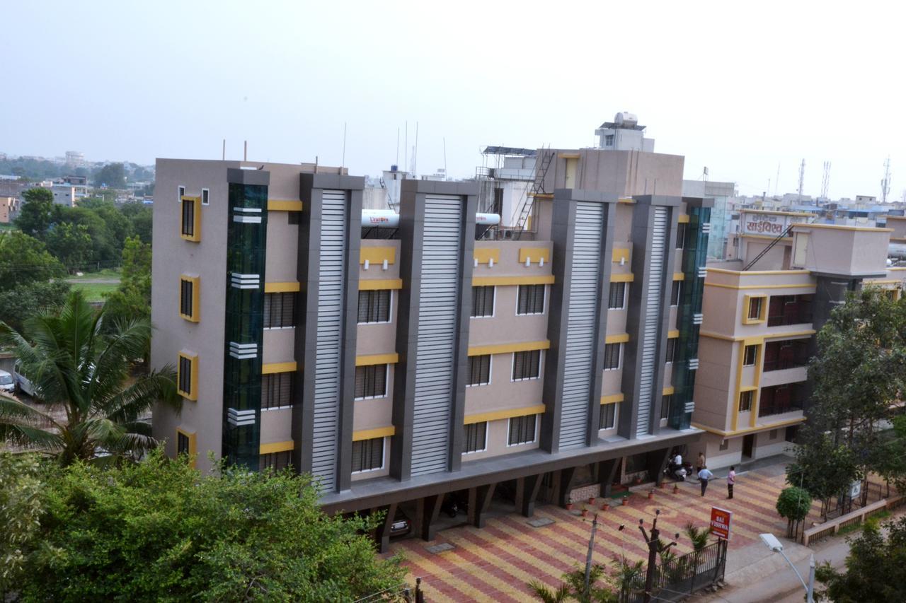 Hotel Yogiraj Shirdi Bagian luar foto