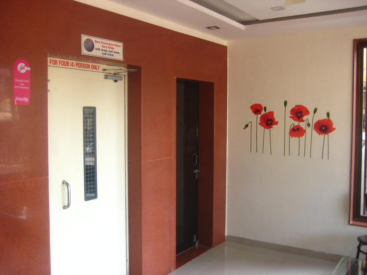 Hotel Yogiraj Shirdi Bagian luar foto